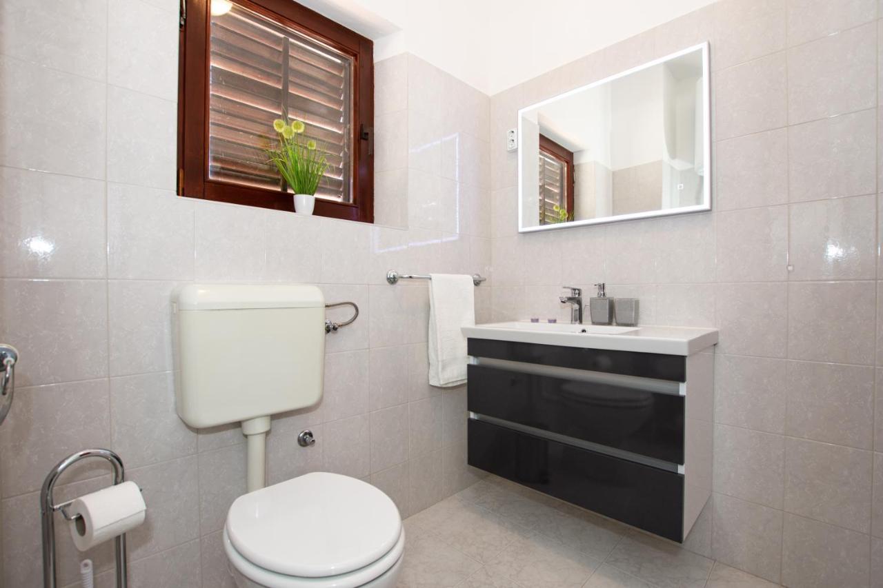 White Diamond Daire Vrsi Dış mekan fotoğraf