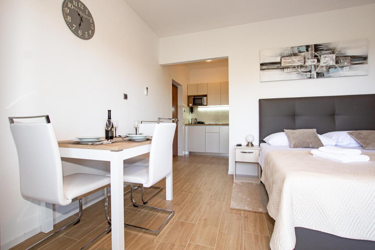 White Diamond Daire Vrsi Dış mekan fotoğraf