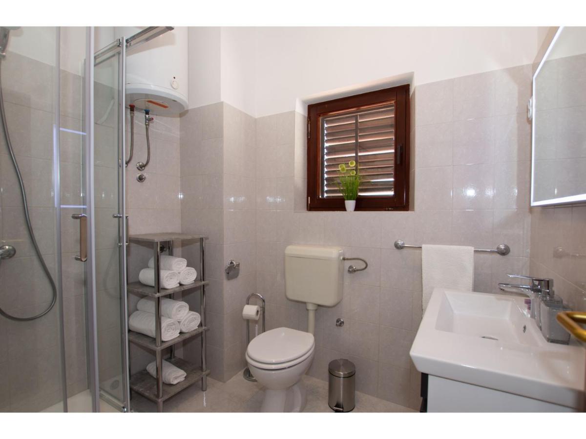 White Diamond Daire Vrsi Dış mekan fotoğraf